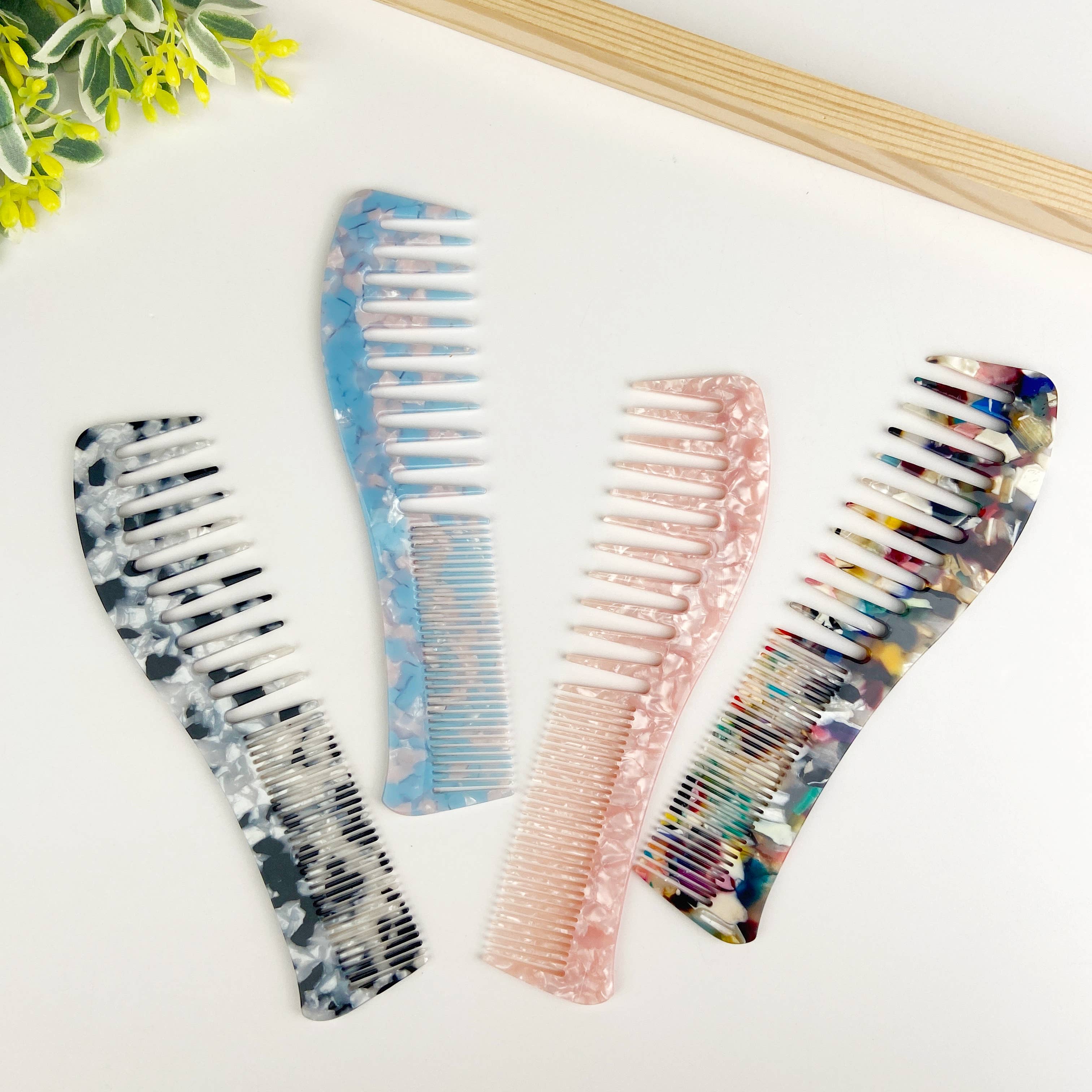 Acetate thickened dual-purpose comb hairdressing comb