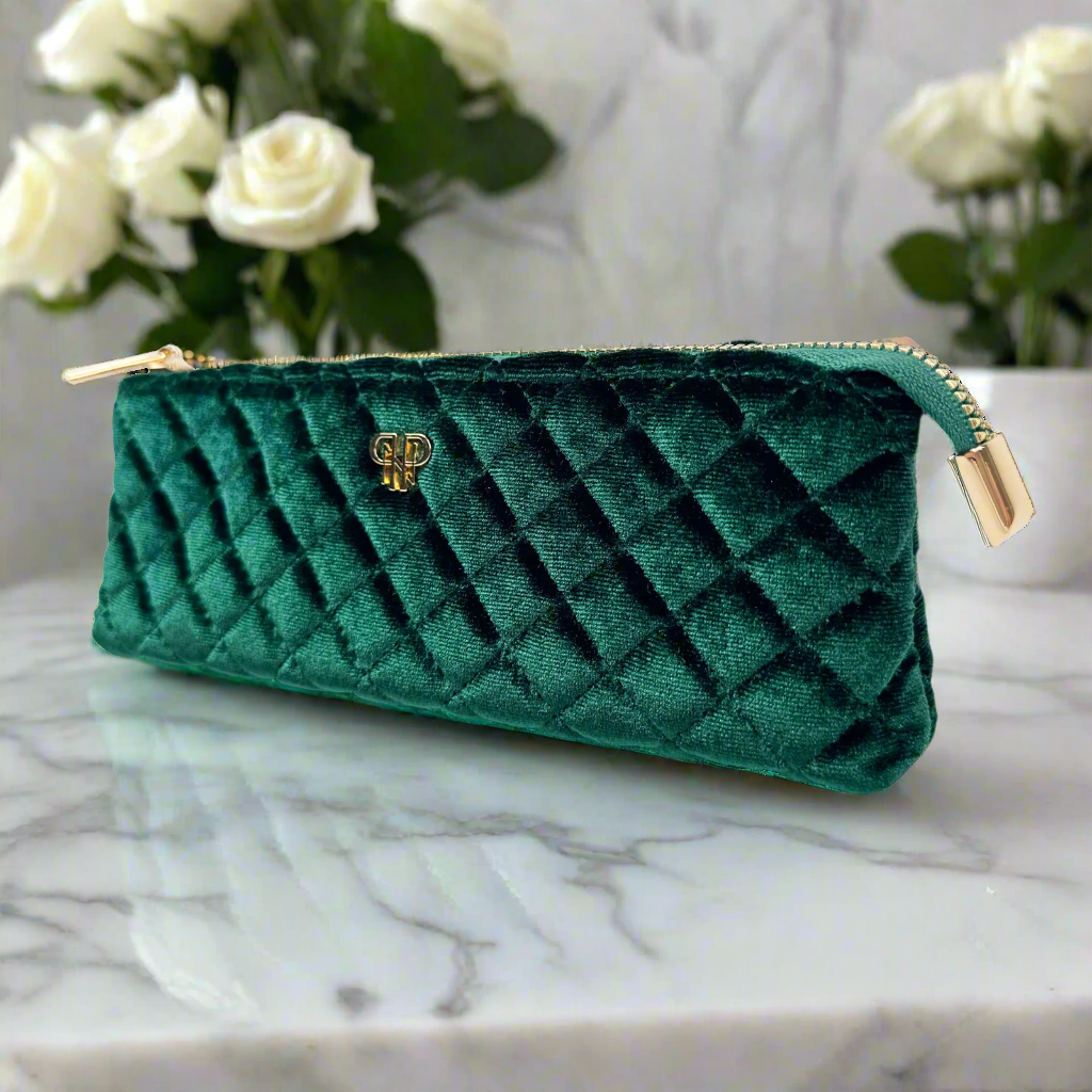 Sleek Stash Go-To-Case Emerald Velvet - PurseN