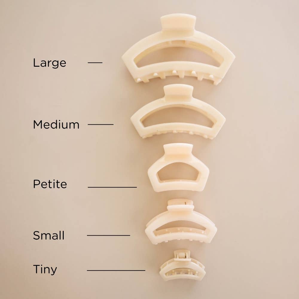 Open Almond Beige | Petite | Hair Clip