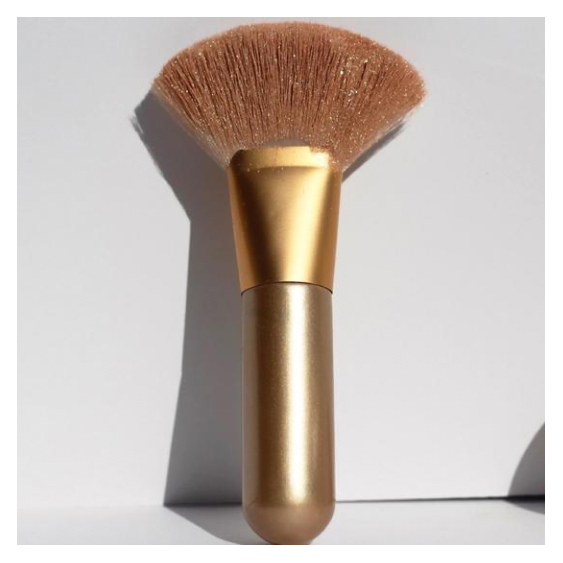 Glow Dust: Post Tan Setting Powder and All Over Body Shimmer
