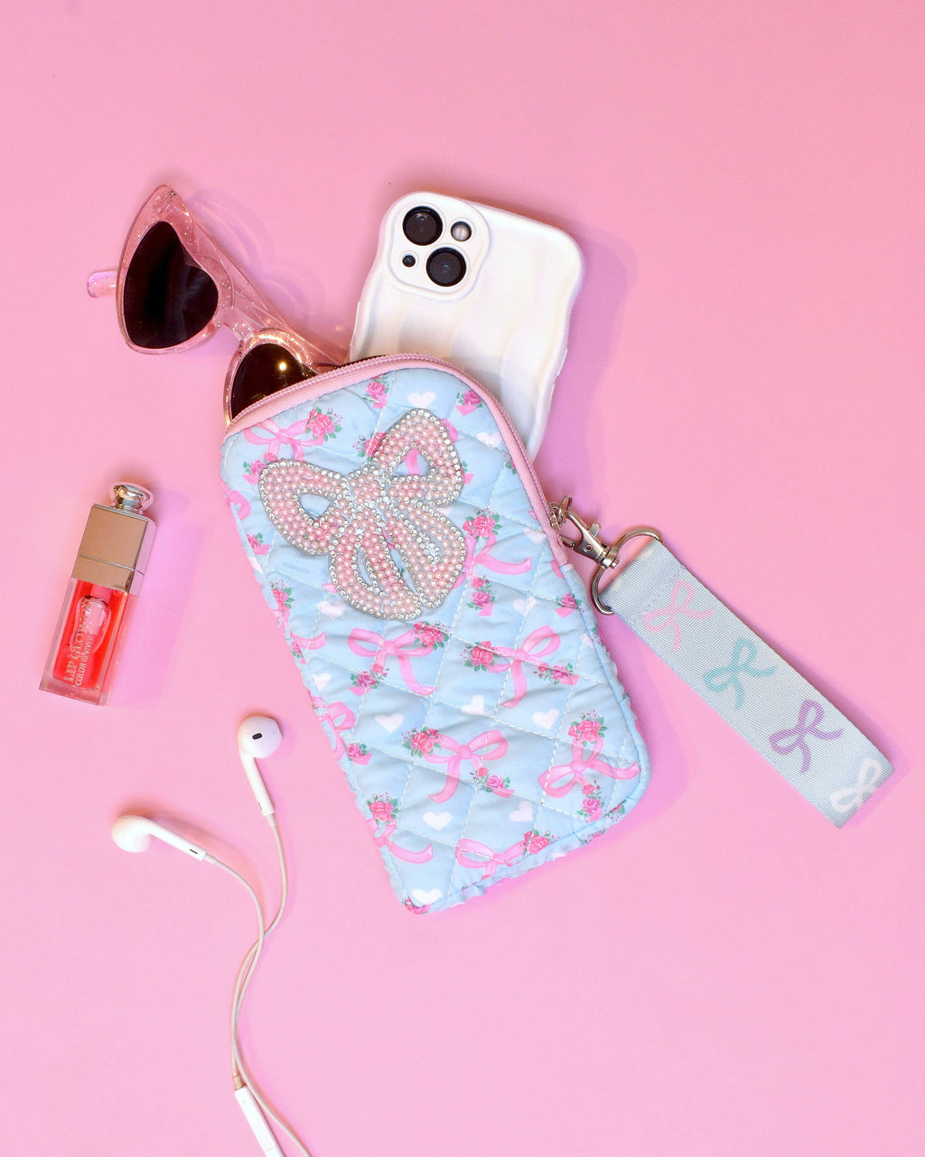 Bow Wristlet Case and Sunglasses
